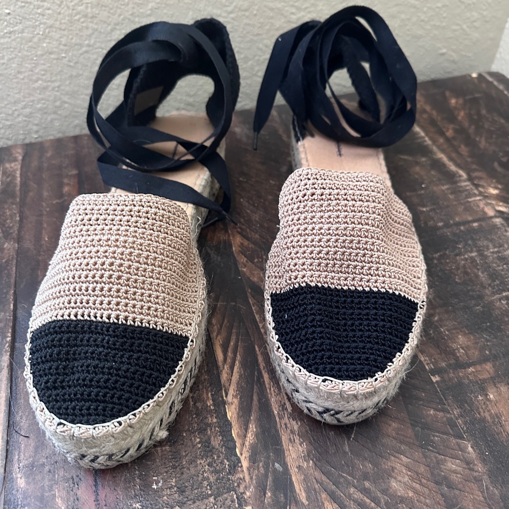 Free People Black and Tan Espadrille size 42 EUR